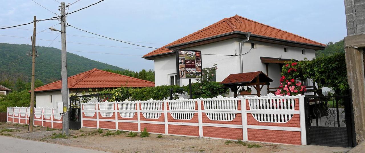 Guest House Medina Bełogradczik Zewnętrze zdjęcie